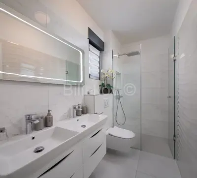 Stan 280 m², Podstrana - novija gradnja s bazenom - 13