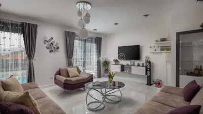 Stan 280 m², Podstrana - novija gradnja s bazenom - 6