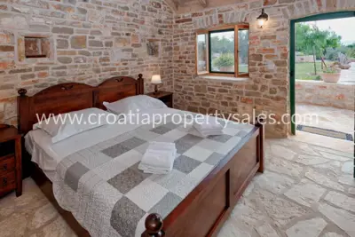 Estate 8,500 m², Hvar Island - peace and privacy - 16
