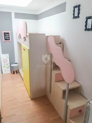 House in Peroj, two floors and a spacious yard - 12