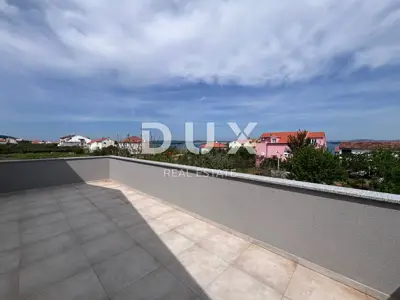 Haus 135 m², Tkon - Meerblick und Terrasse - 17