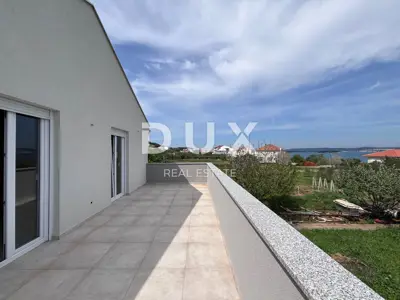 Haus 135 m², Tkon - Meerblick und Terrasse - 18