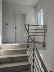 Haus 135 m², Tkon - Meerblick und Terrasse - 11