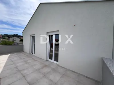 Haus 135 m², Tkon - Meerblick und Terrasse - 16