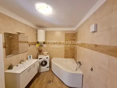 Apartment 81 m², Novi Vinodolski - quiet area and close to the sea - 11