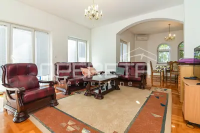 House 340 m², Gajnice, quiet location and privacy - 12