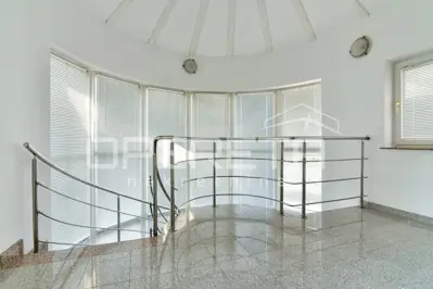 House 340 m², Gajnice, quiet location and privacy - 11