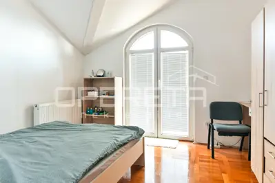 House 340 m², Gajnice, quiet location and privacy - 9