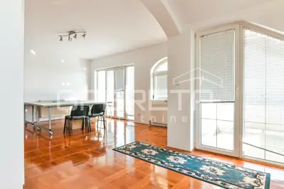 House 340 m², Gajnice, quiet location and privacy - 4
