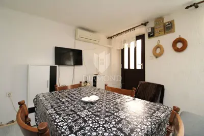 Haus 70 m², Omišalj - alter Stadtkern und Terrasse - 5