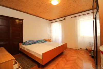 Haus 70 m², Omišalj - alter Stadtkern und Terrasse - 10