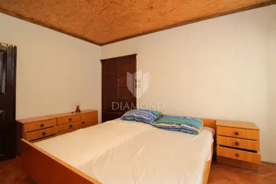 Haus 70 m², Omišalj - alter Stadtkern und Terrasse - 11