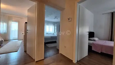Zagreb, Remete, zweigeschossige 4-Zimmer-Wohnung 180 m², 2 Parkplätze - 9