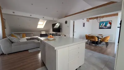 Zagreb, Remete, zweigeschossige 4-Zimmer-Wohnung 180 m², 2 Parkplätze - 3