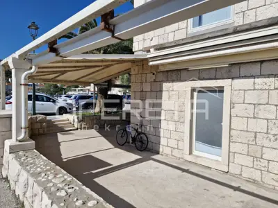 Poslovni prostor 175 m², Korčula - u srcu grada - 10