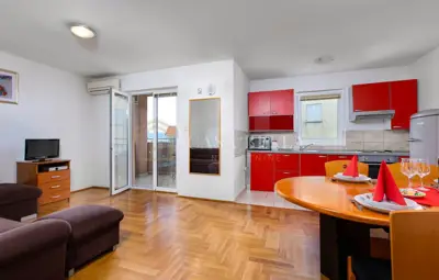 Stan 62 m², Malinska na otoku Krku, 2 spavaće sobe i balkon - 2
