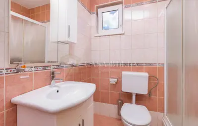 Stan 62 m², Malinska na otoku Krku, 2 spavaće sobe i balkon - 17
