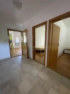 Stan 62 m², Malinska na otoku Krku, 2 spavaće sobe i balkon - 20
