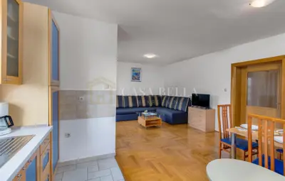 Stan 62 m², Malinska na otoku Krku, 2 spavaće sobe i balkon - 4