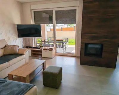 Haus 133 m², Bibići bei Svetvinčenat, Pool und Sommerküche - 4