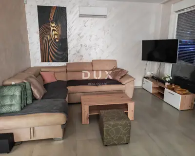 Haus 133 m², Bibići bei Svetvinčenat, Pool und Sommerküche - 3