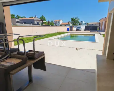 Haus 133 m², Bibići bei Svetvinčenat, Pool und Sommerküche - 21