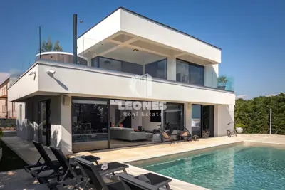 Villa 278 m², Lovrečica near Umag, heated pool - 2