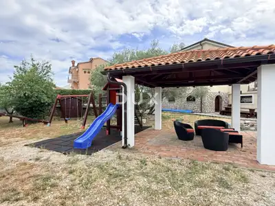 Haus zum Kauf in Dobrinj i okolica, 300 m² - 17