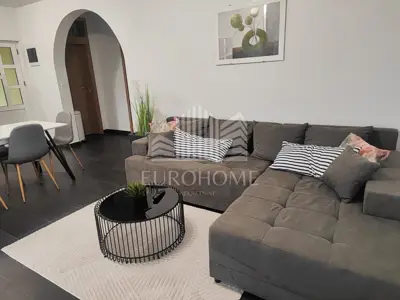 House 92 m², Vir - central part of the island, 2 residential units
