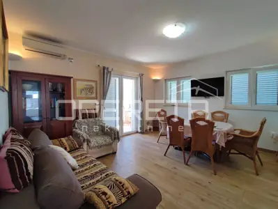 Wohnung zur Miete in Borik, 84 m²