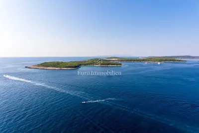 TOP lokacija! Kuća uz more - otok Hvar
