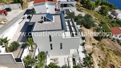 Villa in Omiš, panoramic view of the sea and islands - 13
