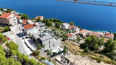 Villa in Omiš, panoramic view of the sea and islands