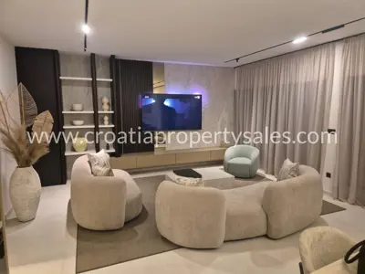 Villa in Omiš, panoramic view of the sea and islands - 11