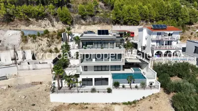 Villa in Omiš, panoramic view of the sea and islands - 2