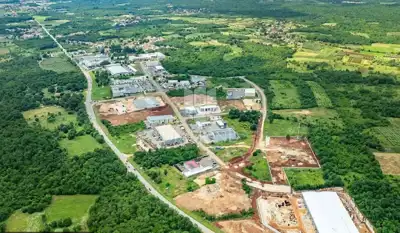 Grundstück 6.450 m², Poreč - Industrie- und Gewerbezone - 3