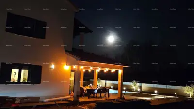 Prekrasna kuća s bazenom i vrtom blizu Labina - 12