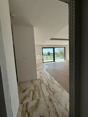 Penthouse 117.7 m², Štinjan - near the sea and 2 parking spaces - 10