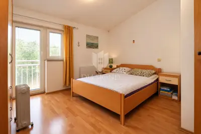 Pula, Komfortable 3-Zimmer-Wohnung mit zwei Badezimmern und Balkon - 10