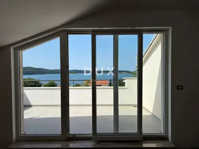 Stan 192 m², Medulin - panoramski pogled na more - 2