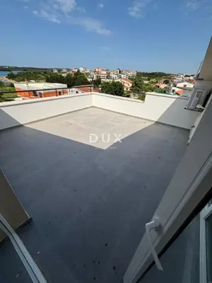 Stan 192 m², Medulin - panoramski pogled na more - 5