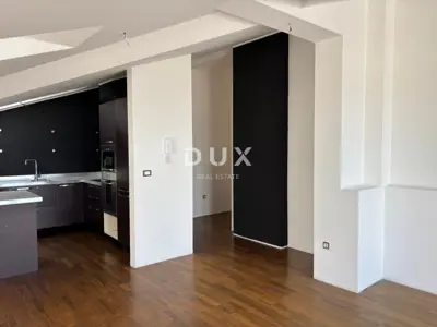 Stan 192 m², Medulin - panoramski pogled na more - 15