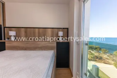 House 380 m², Rogoznica - new construction by the sea - 7