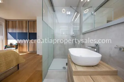 House 380 m², Rogoznica - new construction by the sea - 9