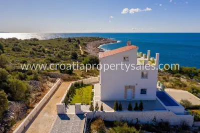 House 380 m², Rogoznica - new construction by the sea - 2