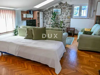 House for sale in Opatija - Centar, 320 m² - 22