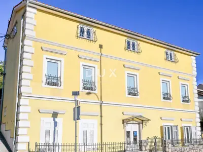 House for sale in Opatija - Centar, 320 m² - 2