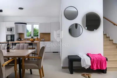 Haus 286 m², Marčana - Pool und Grundstück 1.154 m² - 9