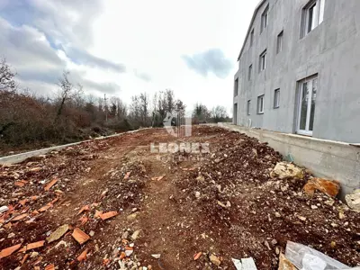 Apartment in Žbandaj, Poreč - ground floor with yard 280 m² - 2