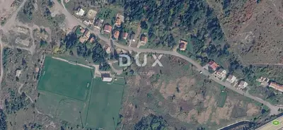 Baugrundstück, Vrata - direkt an Asphaltstraße und Anschlüsse am Grundstück